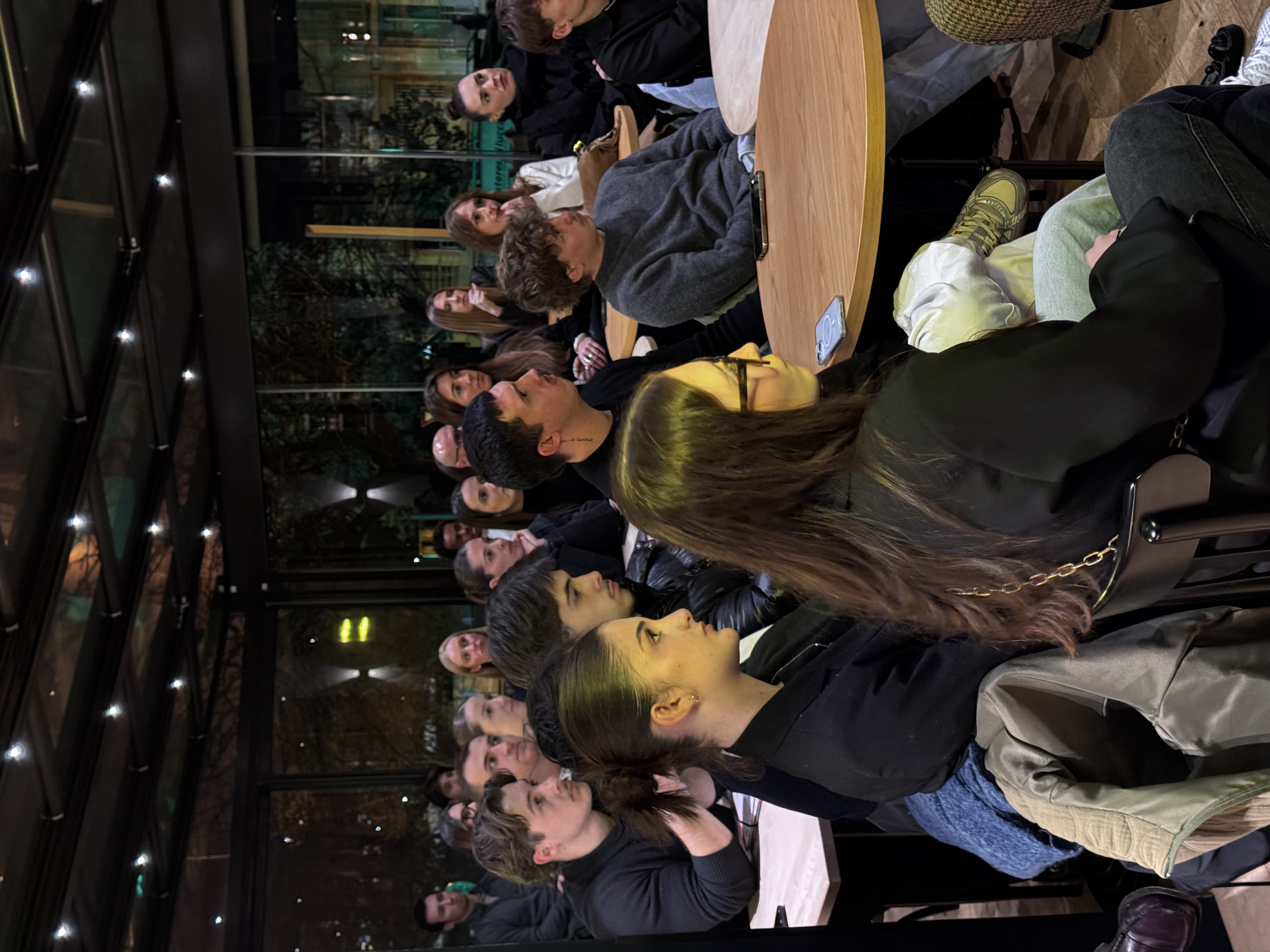 Étudiants lors d'une conférence